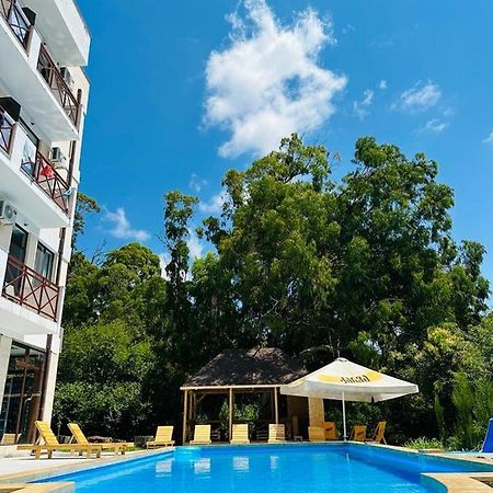 Vita Gardenia Hotel Tskaltubo Dış mekan fotoğraf
