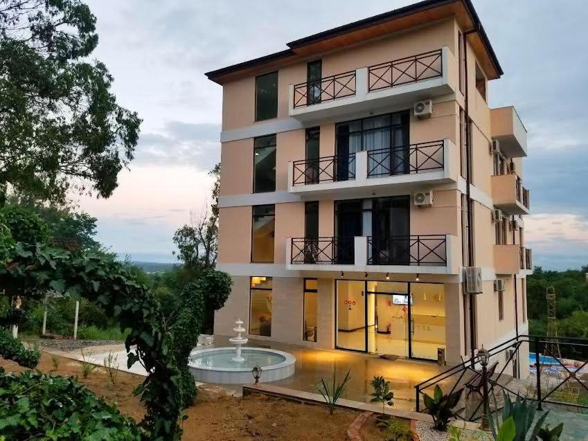 Vita Gardenia Hotel Tskaltubo Dış mekan fotoğraf