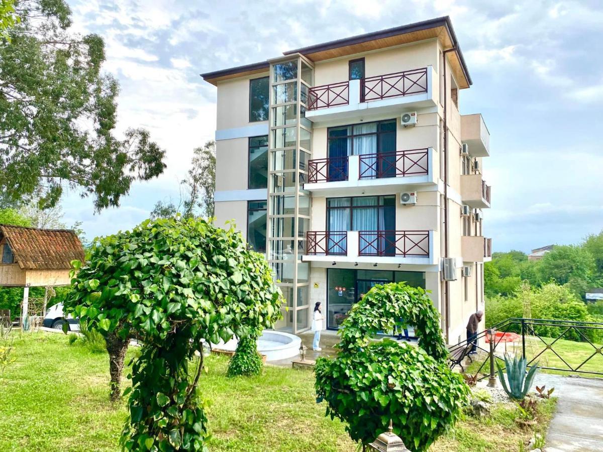 Vita Gardenia Hotel Tskaltubo Dış mekan fotoğraf