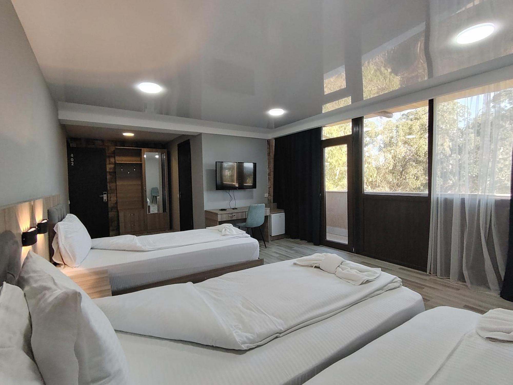 Vita Gardenia Hotel Tskaltubo Dış mekan fotoğraf
